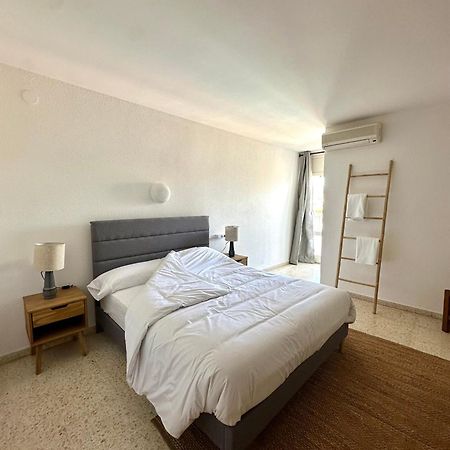 Hostal Solfina Palafolls Exterior photo